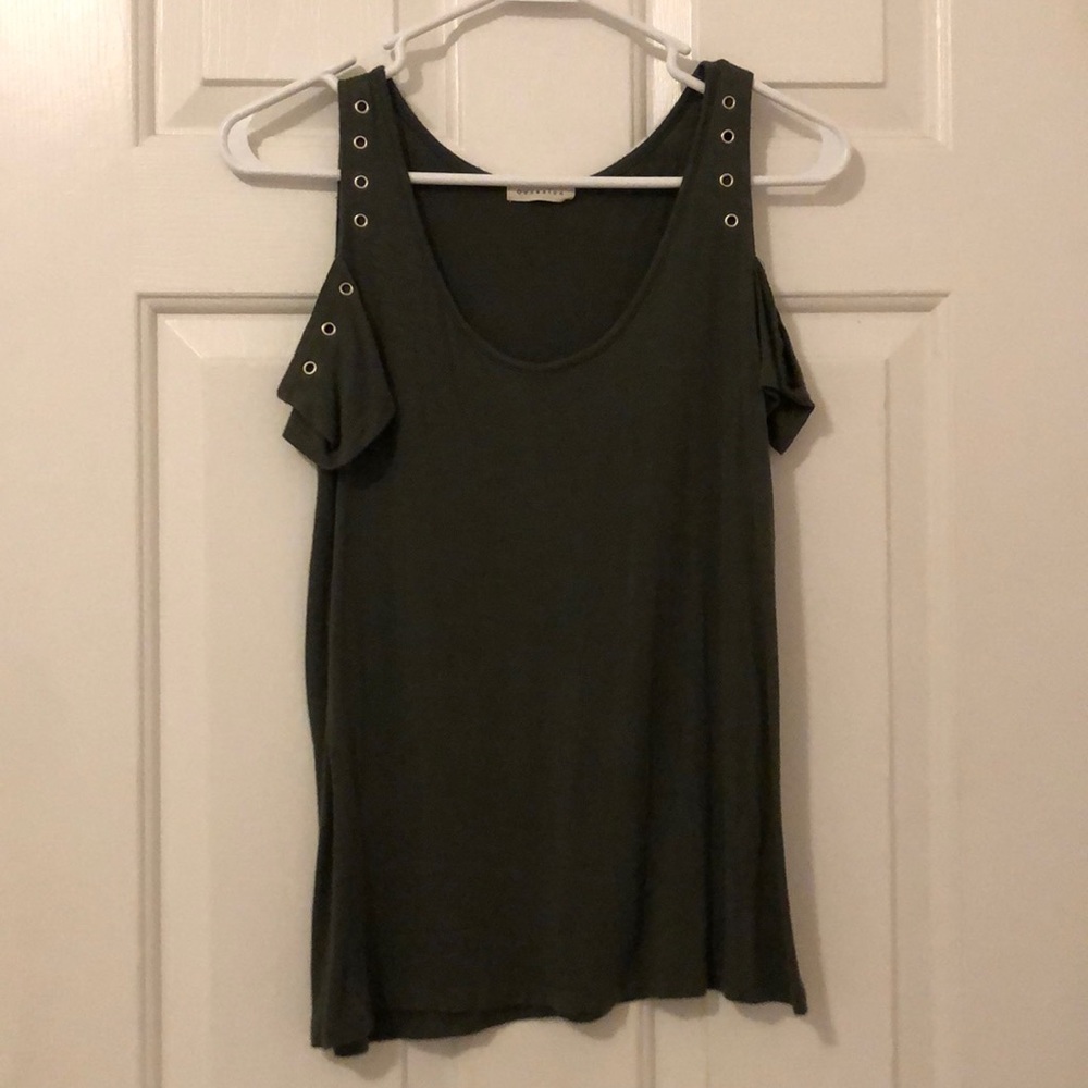 Cutout shoulder top